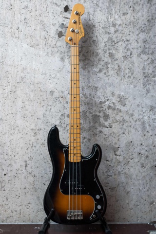 Squier Precision Bass 1982 mint • Foto: Thomas Schulze